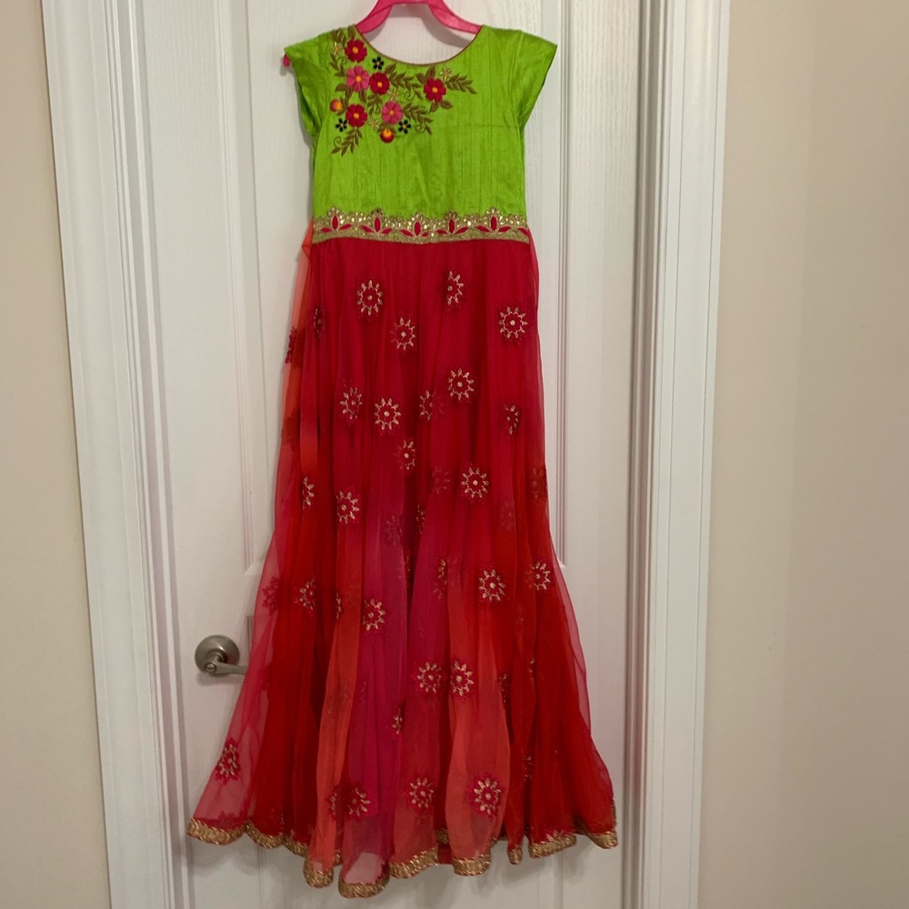 Girls Indian dress - Long Frock/Anarkali - Size 30